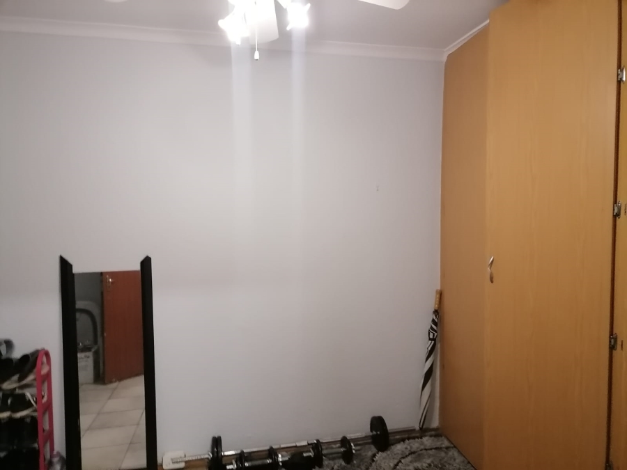2 Bedroom Property for Sale in Safari Gardens North West